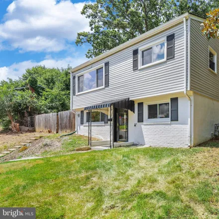 Buy this 4 bed house on 3214 Burbank Lane in Woodbridge, VA 22193