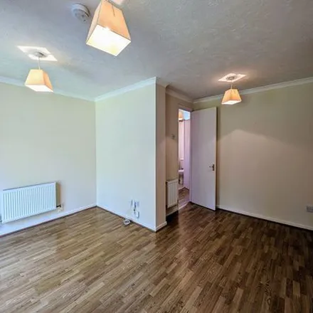 Rent this 3 bed apartment on Coleridge Crescent in Swansea, SA2 7ER