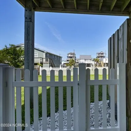 Image 4 - 6936 12th Avenue, North Topsail Beach, NC 28460, USA - House for sale