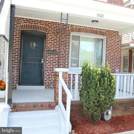 Image 1 - 2670 Woodrow Street, Chester, PA 19013, USA - House for sale