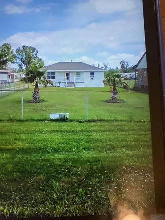 Buy this 3 bed house on 1161 Grand Caillou Road in Mechanicville, Houma