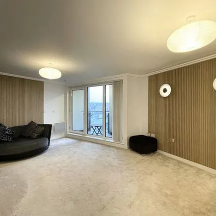 Rent this 2 bed apartment on Fleet Street in Brighton, BN1 4BF