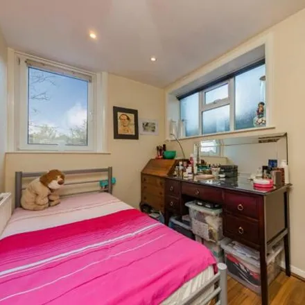 Image 7 - South Way, Lewes, BN7 1LX, United Kingdom - Apartment for sale
