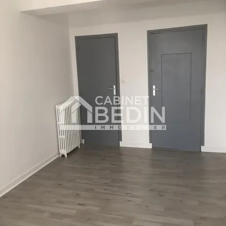 Image 3 - 6 Place Esquirol, 31000 Toulouse, France - Apartment for rent