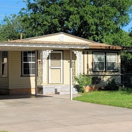 Rent this 2 bed house on 2579 South 12th Street in Abilene, TX 79605