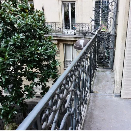 Image 7 - 6 Rue André Gill, 75018 Paris, France - Apartment for rent