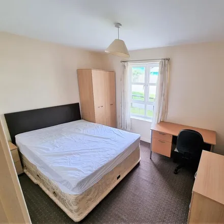 Image 5 - Martins Court, York, YO26 4WS, United Kingdom - Apartment for rent