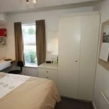 Image 5 - UF, Harborne Park Road, Metchley, B17 0NG, United Kingdom - Apartment for rent