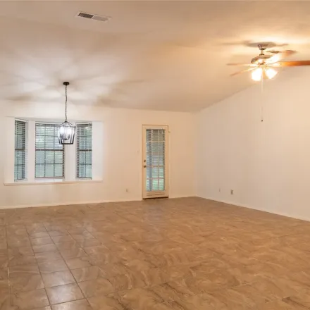 Image 2 - 817 Oak Grove Lane, Royse City, TX 75189, USA - Apartment for rent