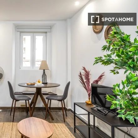 Rent this studio apartment on Nepali Handycraft in Rua de São José 187, 1150-321 Lisbon