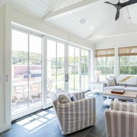 Image 8 - 106 Peases Point Way South, Edgartown, MA 02539, USA - House for sale