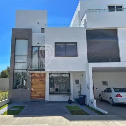 Image 2 - Calle Badalona, Campo Real, 45203 Nuevo México, JAL, Mexico - House for rent