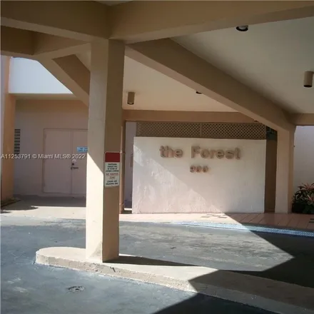 Buy this 2 bed condo on 903 Saint Charles Place in Pembroke Pines, FL 33026