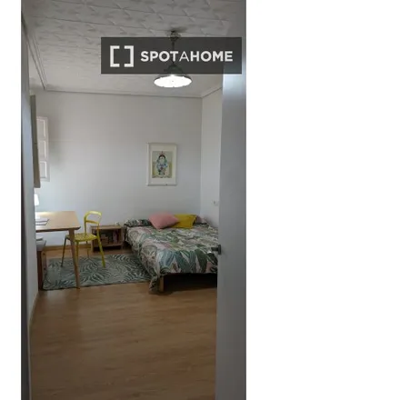 Rent this 2 bed room on Carrer de Santa Maria Micaela in 18, 46008 Valencia