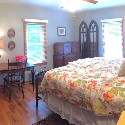 Rent this 6 bed house on Saugatuck
