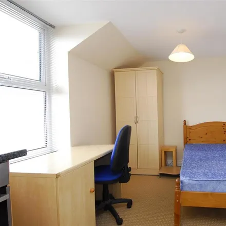 Image 3 - 7 Prospect Street, Plymouth, PL4 8NX, United Kingdom - Apartment for rent