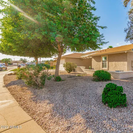 Image 2 - 2048 East Marilyn Avenue, Mesa, AZ 85204, USA - House for sale