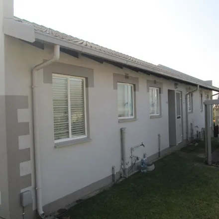 Image 5 - Meyersdal Laundry & dry cleaning, Blue Crane Drive, Meyersdal, Gauteng, 1449, South Africa - Townhouse for rent