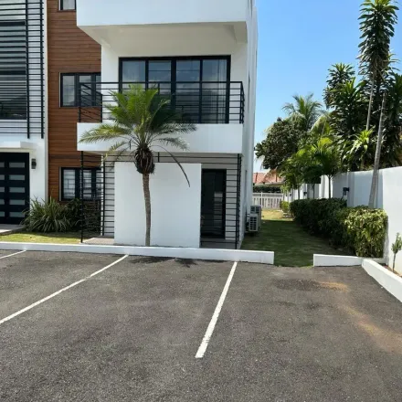 Rent this 2 bed apartment on Milford Road in Springfield, Kingston