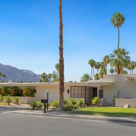 Buy this 4 bed house on 1478 Sierra Way in Palm Springs, CA 92264