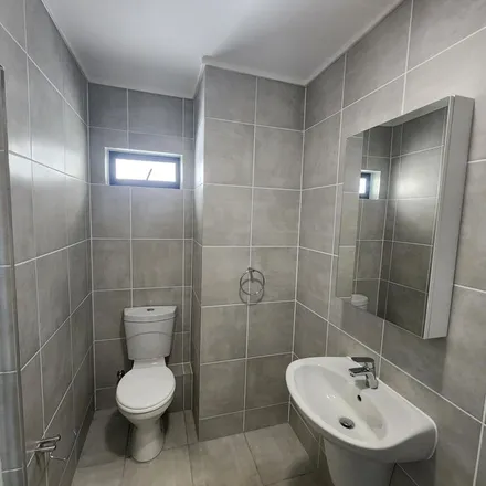 Image 3 - Shanghai Way, Cape Town Ward 100, Western Cape, 7150, South Africa - Apartment for rent