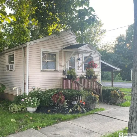 Image 3 - 149 Eagle Street, Village of Fredonia, NY 14063, USA - House for sale