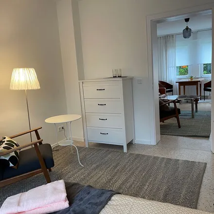 Rent this 4 bed apartment on Kurstraße 6 in 41061 Mönchengladbach, Germany