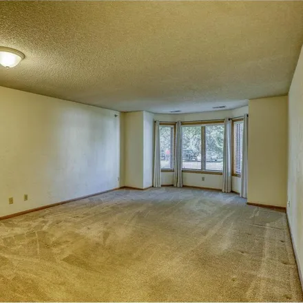 Image 4 - Shoreview Library, 4560 Victoria Street North, Shoreview, MN 55126, USA - Condo for sale