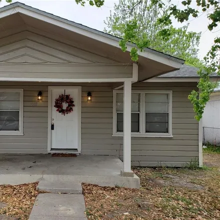 Rent this 4 bed house on 410 East Verbina Street in Roosevelt Colonia, San Patricio County