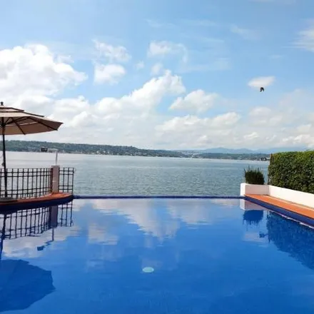 Buy this 6 bed house on Circuito del Lago in 62680, MOR