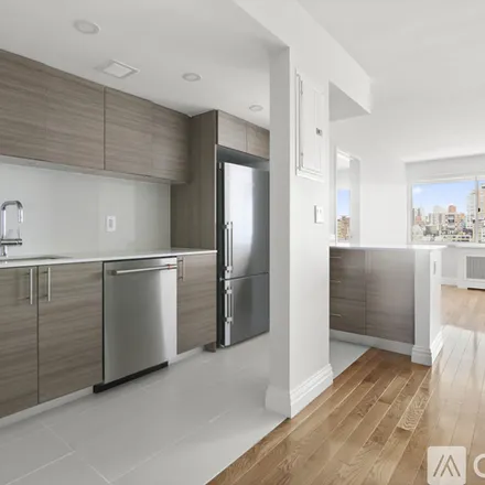 Rent this 3 bed apartment on 300 E 66th St
