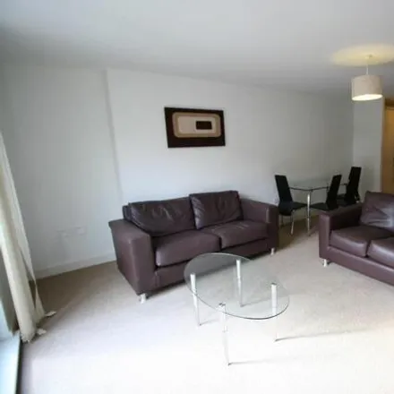 Image 2 - Cameronian Square, Worsdell Drive, Gateshead, NE8 2DB, United Kingdom - Apartment for rent