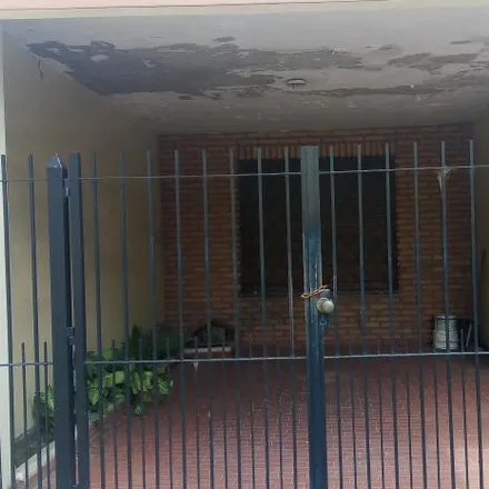 Buy this 2 bed house on Pasteur in Partido de San Fernando, B1644 FRF Virreyes