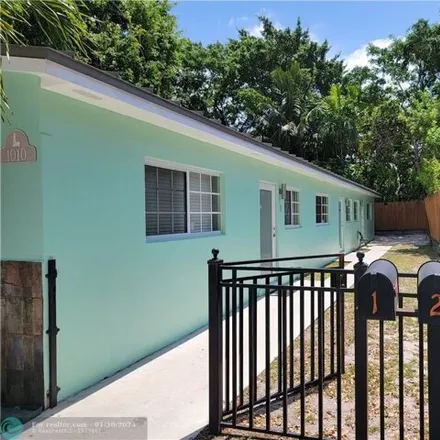 Buy this 6 bed house on 1046 Northwest 3rd Avenue in Hallandale Beach, FL 33009