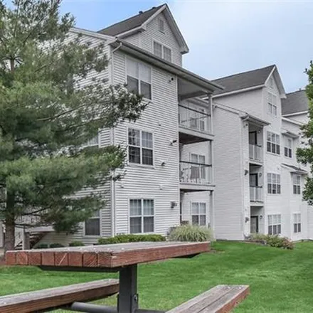 Rent this 1 bed apartment on Lake Place South in Danbury, CT 96810