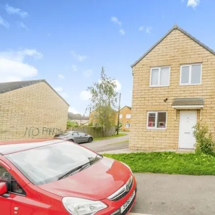 Buy this 3 bed duplex on New Hall Street in Burnley, BB10 1QE