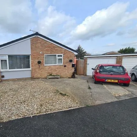 Buy this 2 bed house on Park View in Crewkerne, TA18 8JJ