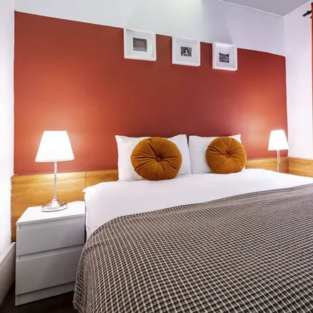 Rent this 1 bed apartment on 34425 Beyoğlu