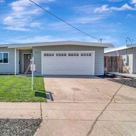 Buy this 3 bed house on 6275 Cotton Avenue in Newark, CA 94560