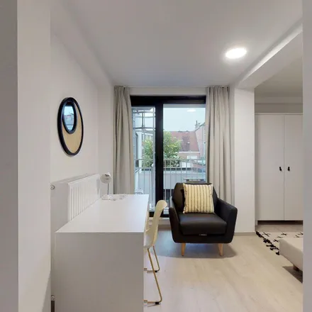 Rent this 1 bed apartment on Paul Lebrunstraat 24 in 3000 Leuven, Belgium