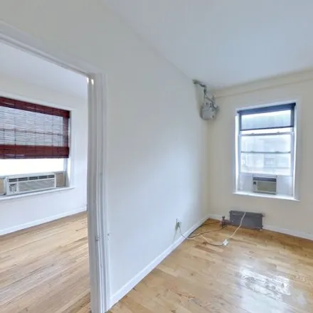 Image 5 - 85 Pitt Street, New York, NY 10002, USA - Apartment for rent