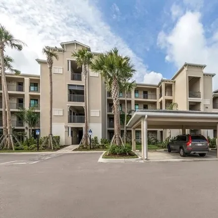 Rent this 2 bed condo on Lakewood National Golf Club in 17605 Lakewood National Parkway, Lakewood Ranch