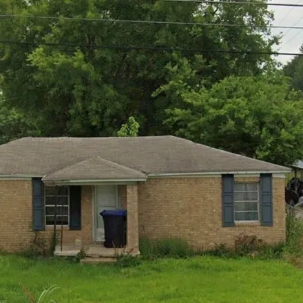 Buy this 2 bed house on 288 South Martin Luther King Junior Boulevard in Longview, TX 75602