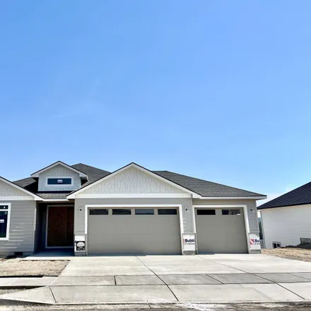 Buy this 5 bed house on 9501 West Kite Drive in Spokane County, WA 99004