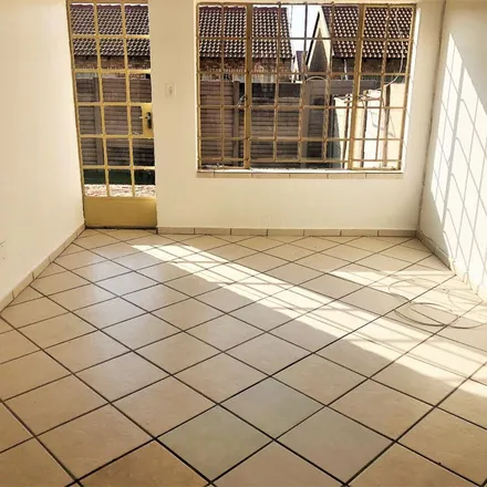 Image 4 - 940 Saliehout Street, Sinoville, Pretoria, 0129, South Africa - Townhouse for rent