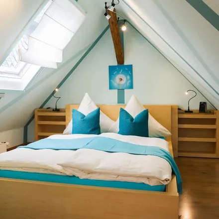 Rent this 2 bed house on 65385 Rüdesheim am Rhein