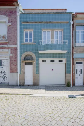 Rent this 2 bed apartment on Rua do Duque da Saldanha in 4000-420 Porto, Portugal
