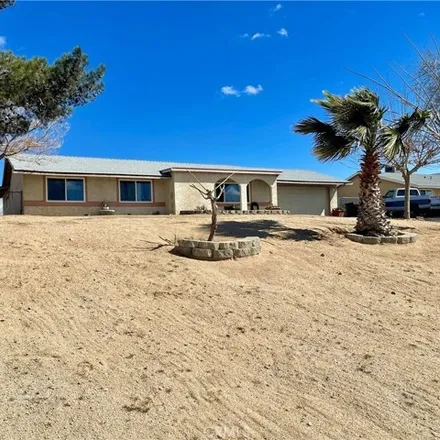 Image 1 - 13839 Montecito Drive, Greentree East, Victorville, CA 92395, USA - House for sale