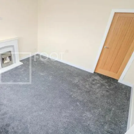 Image 3 - Watty Hall Road, Bradford, BD6 3AP, United Kingdom - House for rent