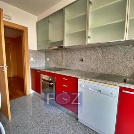 Image 5 - Rua das Condominhas, 4150-219 Porto, Portugal - Apartment for rent